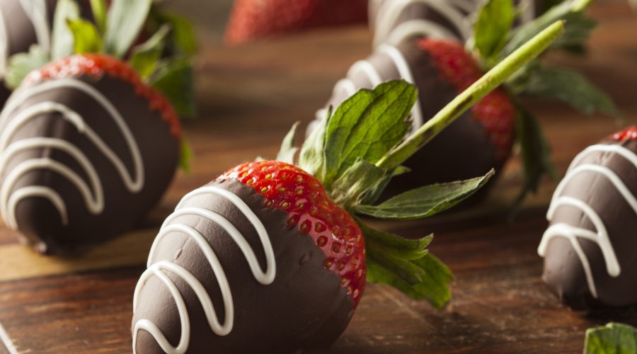 Homemade Chocolate Dipped Strawberries